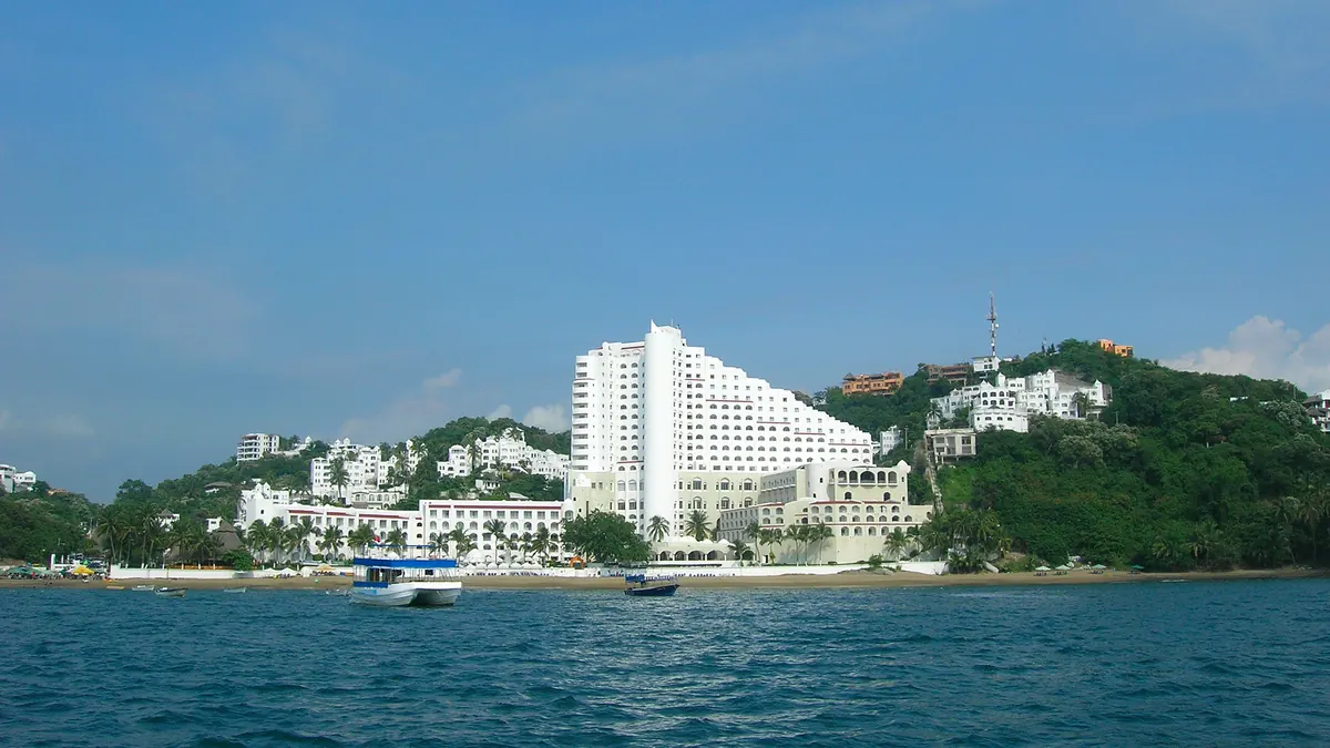 Playa La Audiencia en Manzanillo, Colima