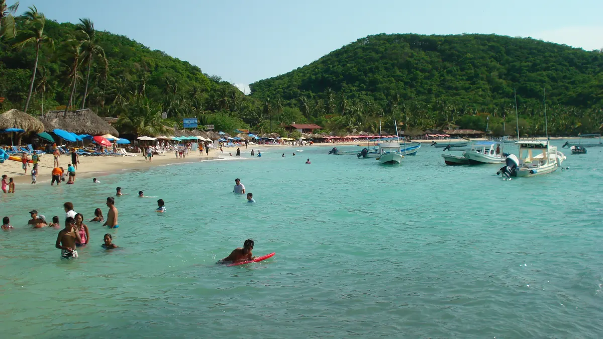 Playa Las Gatas en Zihuatanejo, Guerrero